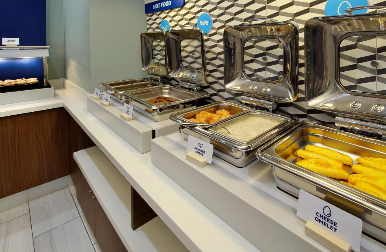 Holiday Inn Express - Cabot By Ihg Eksteriør bilde